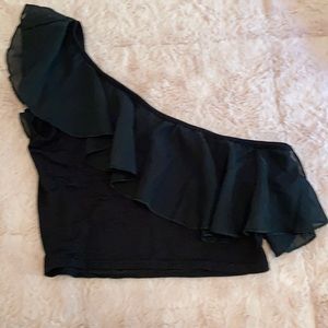 One shoulder black crop